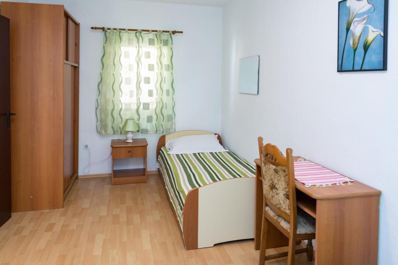 Bed&Breakfast Taverna Miskovic Pag Town Exterior foto